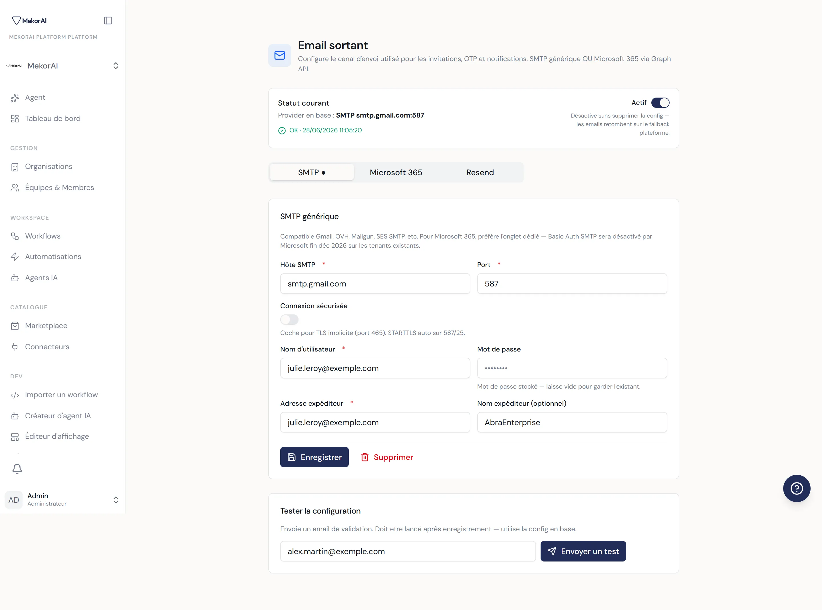 À CAPTURER : l'onglet Email — carte de statut avec interrupteur, les trois onglets SMTP / Microsoft 365 / Resend, le formulaire actif et la section de test