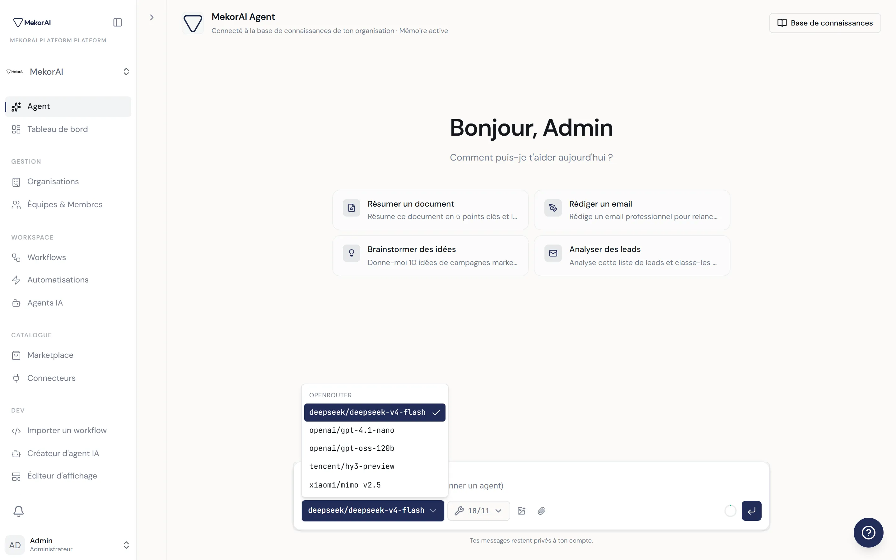 À CAPTURER : le sélecteur de modèle ouvert — les modèles regroupés par fournisseur (OpenAI, Anthropic…) avec le modèle courant coché