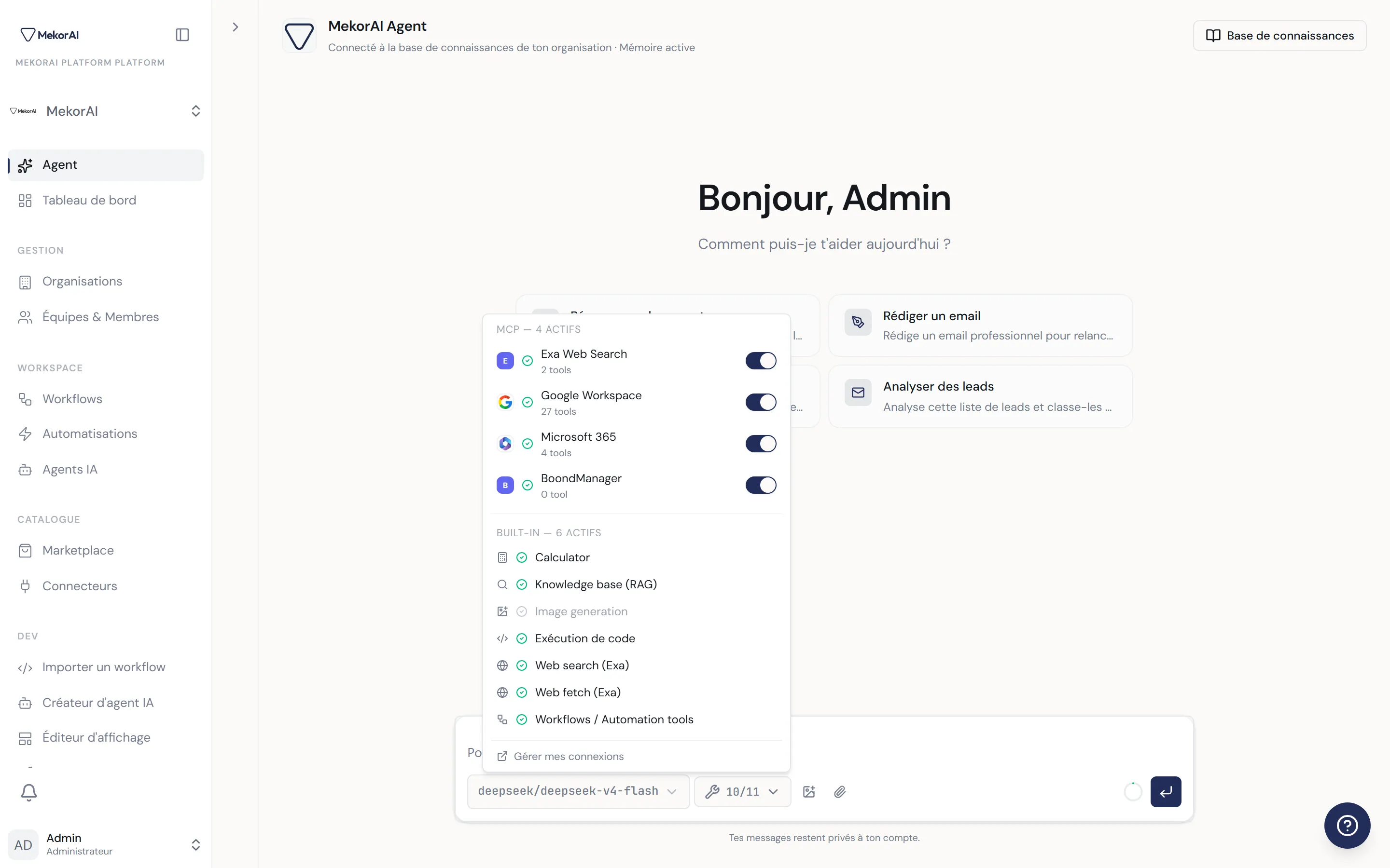 À CAPTURER : le bouton outils (clé + compteur « 5/8 ») et son menu déroulé avec la section MCP (interrupteurs) et la section Built-in (coches)