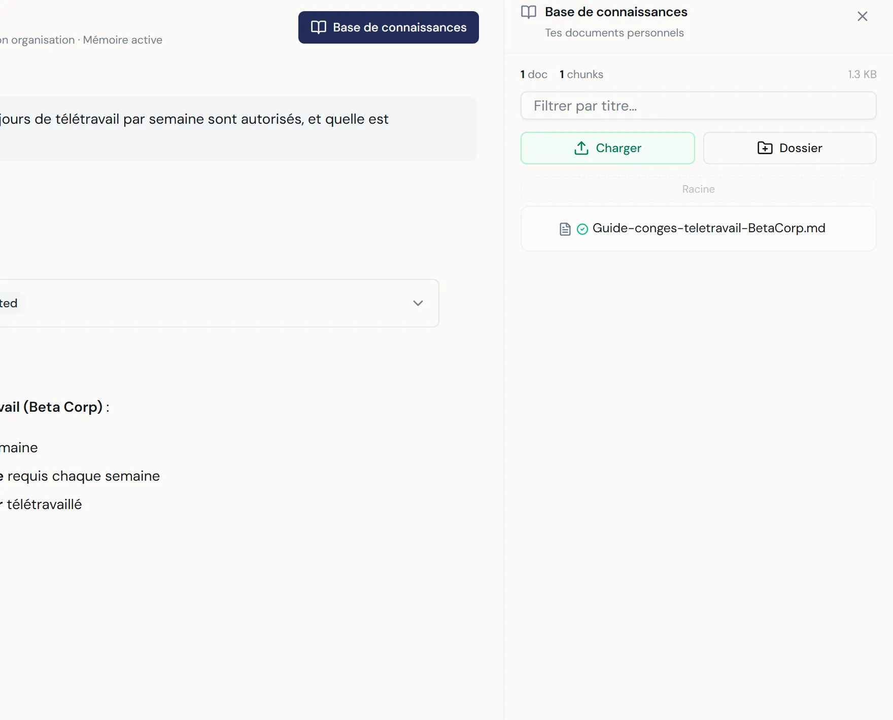À CAPTURER : le panneau de gestion des documents ouvert à côté du chat, montrant un document au statut Prêt pendant un test