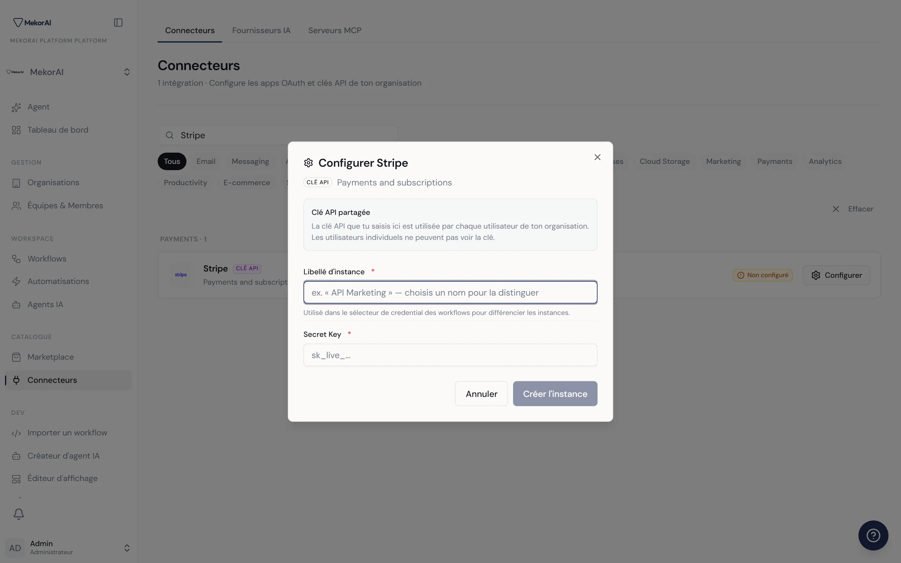À CAPTURER : le dialogue Configurer d'un connecteur à clé API (ex. OpenAI ou Stripe) — encadré « Clé API partagée », champ libellé, champ secret, boutons Annuler / Enregistrer
